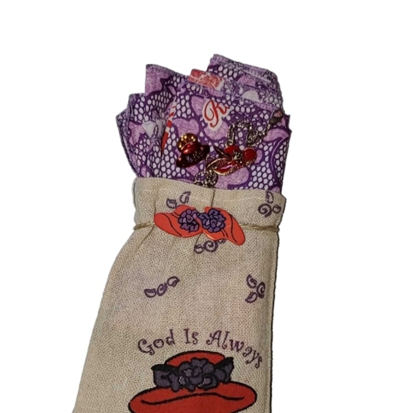 Red Hat Society Bundle Pin Scarf Bracelet & Bag nice gift set - Picture 4 of 15